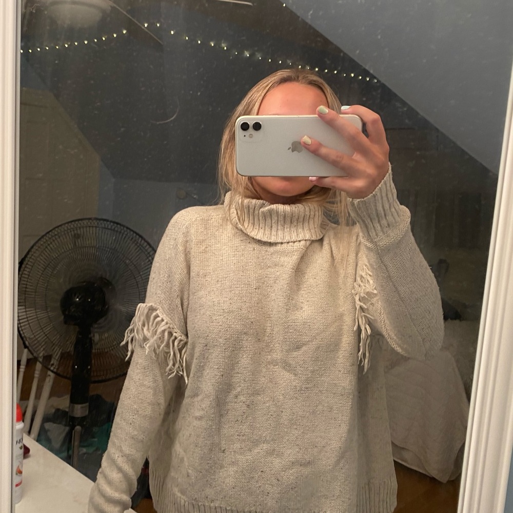 American Eagle Turtleneck
